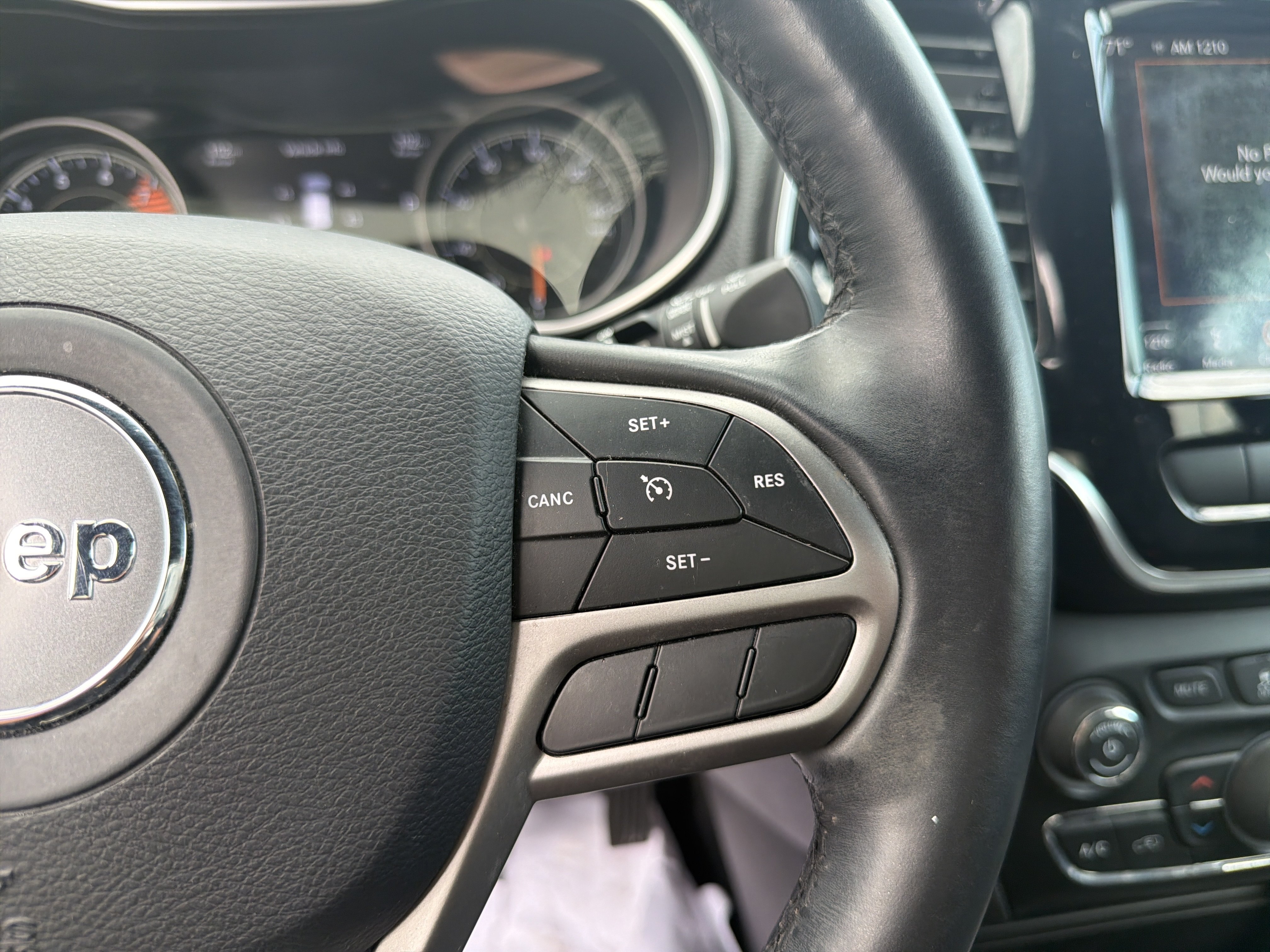 Certified 2019 Jeep Cherokee High Altitude AWD/4WD image 30