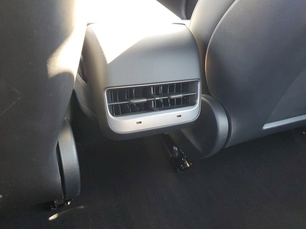Used 2023 Tesla Model 3 Standard Range RWD image 17