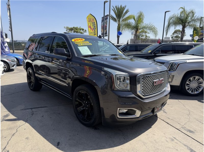 Used 2016 GMC Yukon Denali w/ Open Road Package AWD/4WD image 65