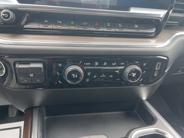 Used 2022 Chevrolet Silverado 1500 High Country image 9