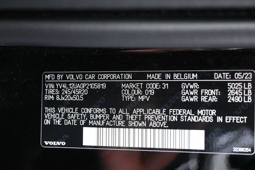 Used 2023 Volvo XC40 B5 Ultimate w/ Climate Package AWD/4WD image 9