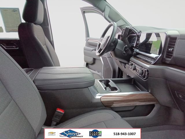 Used 2025 Chevrolet Silverado 2500 LT w/ Convenience Package image 16