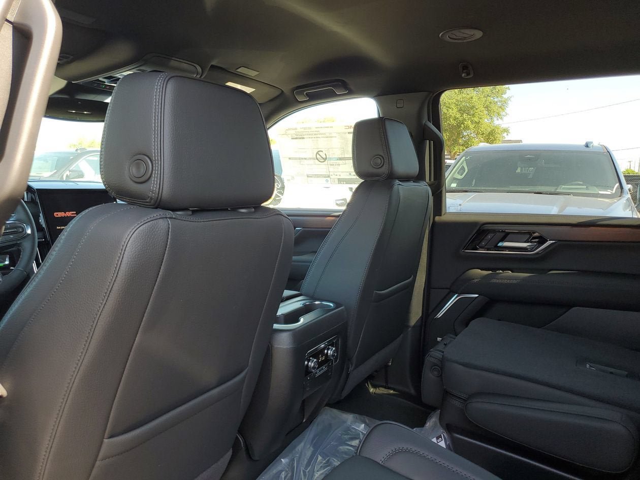 New 2026 GMC Yukon XL Denali RWD image 10
