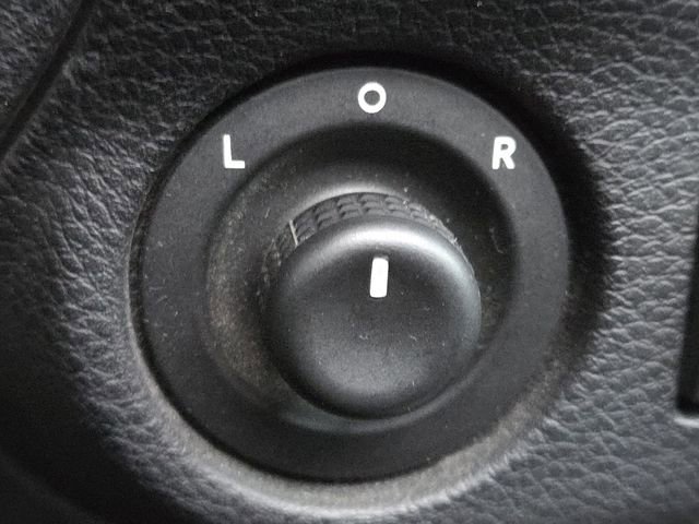 Used 2013 Jeep Wrangler Unlimited Sahara image 5