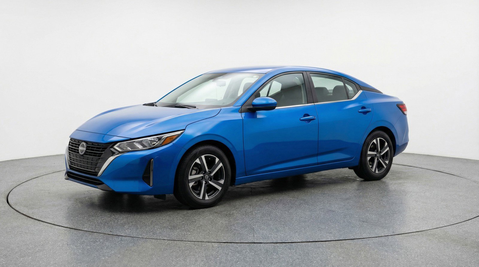 Used 2025 Nissan Sentra SV image 3