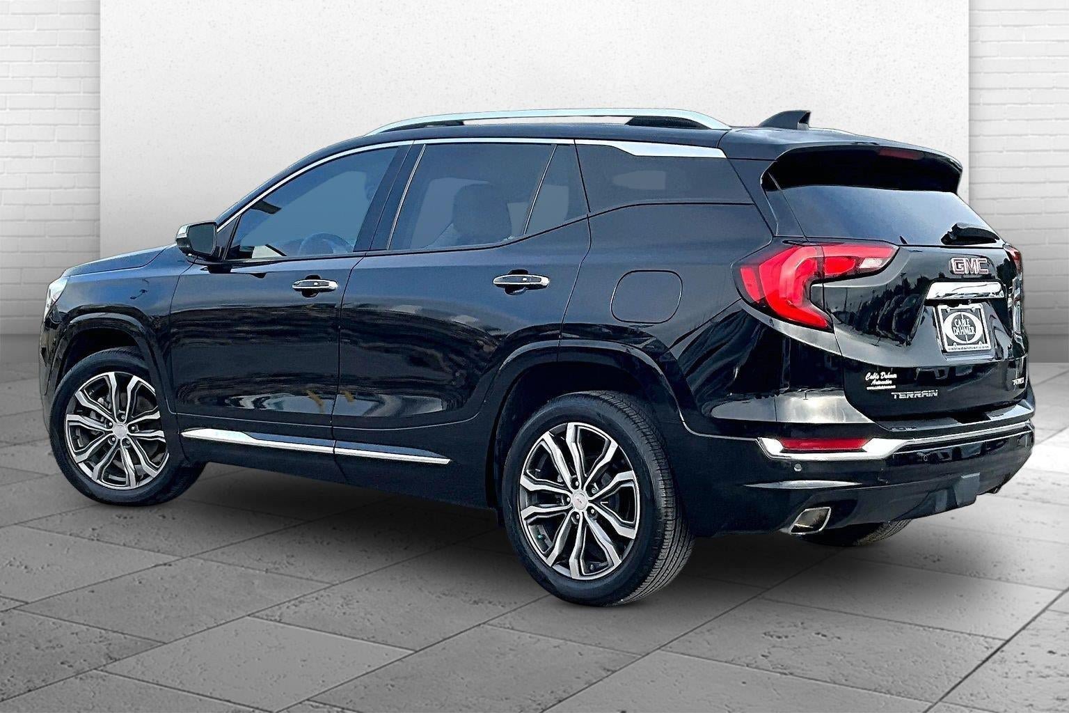 Used 2020 GMC Terrain Denali w/ Denali Premium Package AWD/4WD image 10
