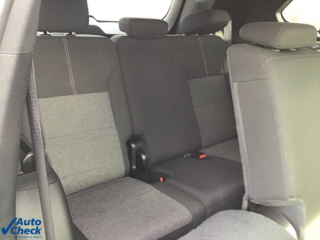 Used 2025 GMC Acadia Elevation image 16