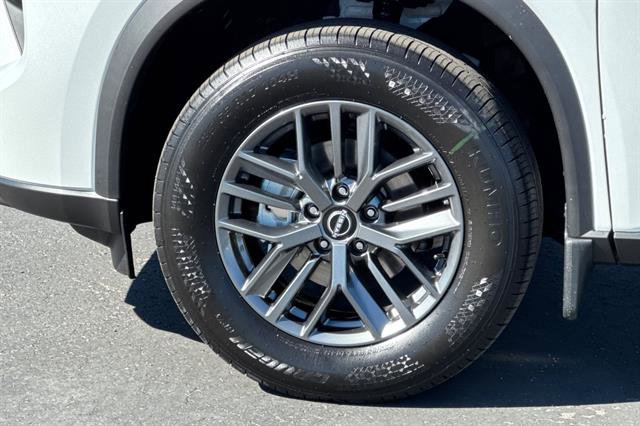 New 2026 Nissan Rogue SV image 32