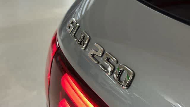 Certified 2026 Mercedes-Benz GLB 250 4MATIC image 9