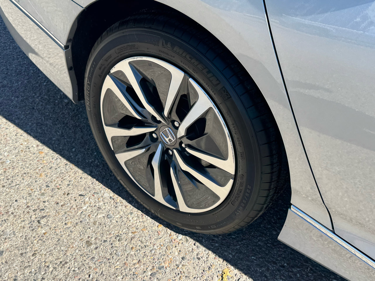 Used 2022 Honda Accord EX-L image 10