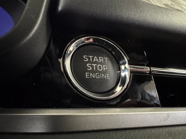 New 2026 Mitsubishi Outlander SEL Black Edition FWD image 11