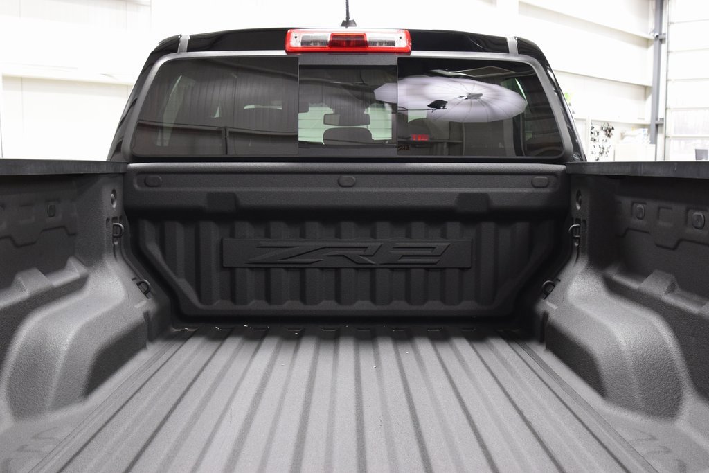 Certified 2024 Chevrolet Colorado ZR2 w/ Technology Package image 27