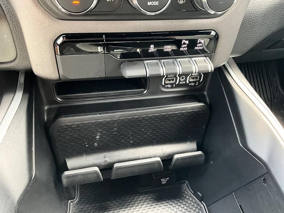 Used 2022 RAM 1500 Big Horn AWD/4WD image 25