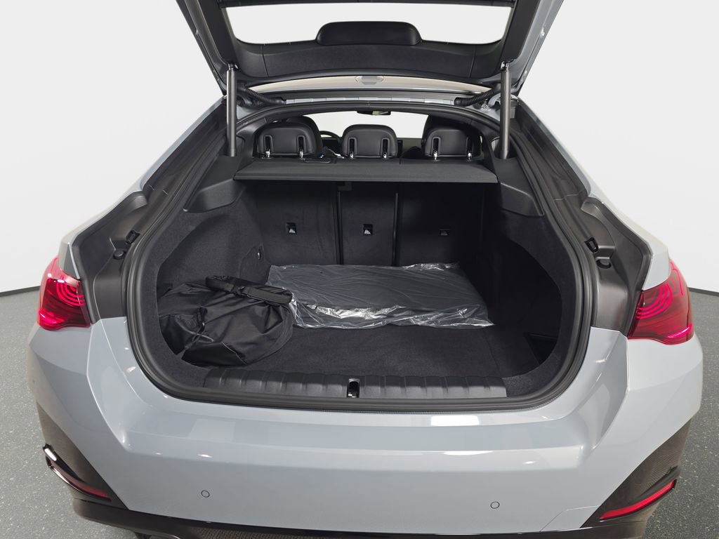 New 2026 BMW i4 xDrive40i w/ M Sport Package image 11