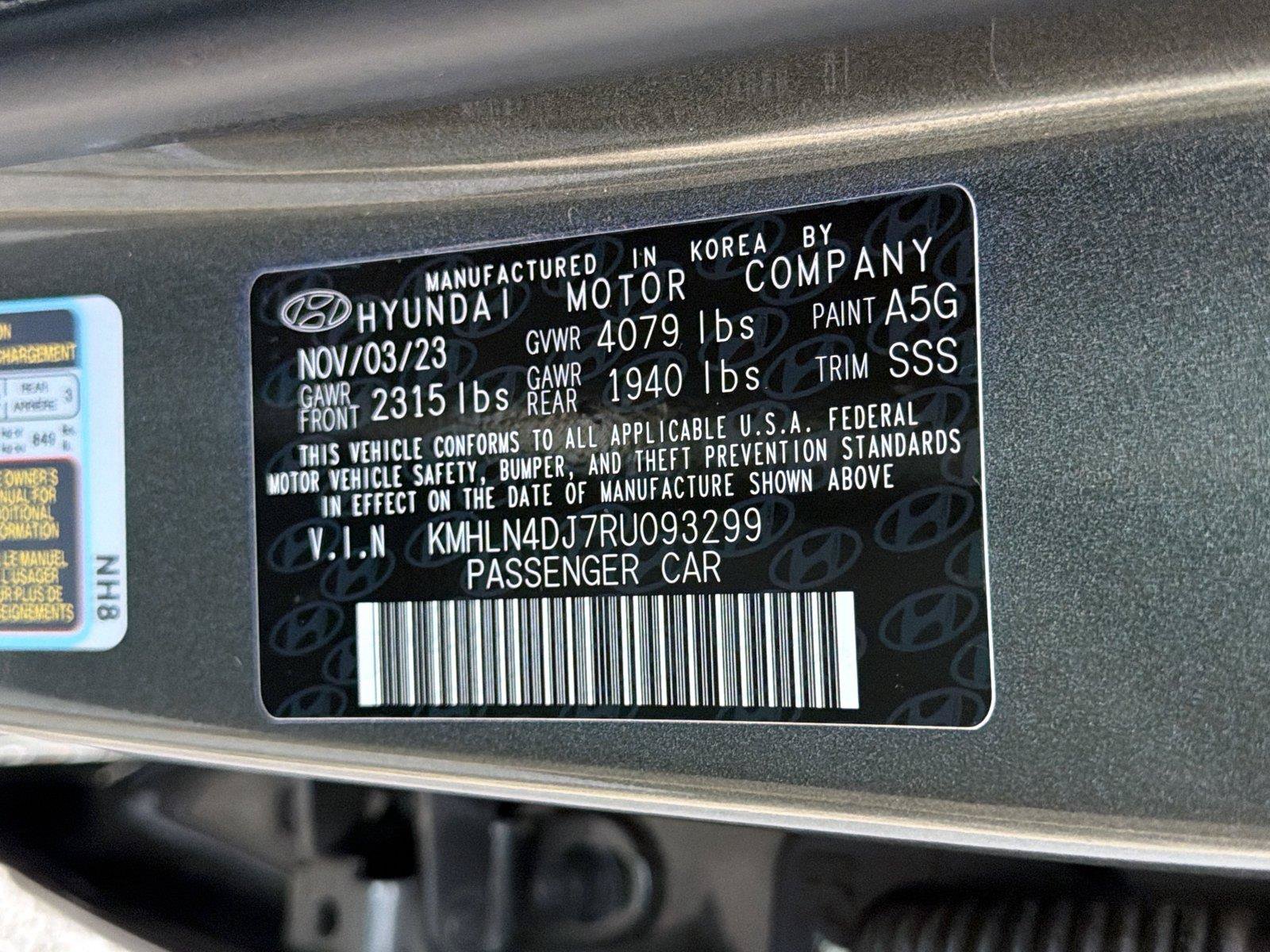 Used 2024 Hyundai Elantra Limited FWD image 34