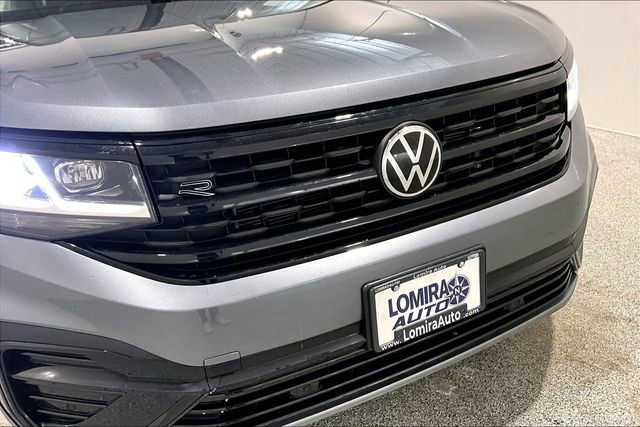 Used 2023 Volkswagen Atlas SEL R-Line image 34