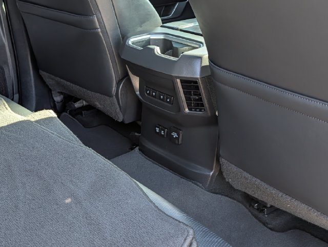 Used 2024 Toyota Tundra Platinum AWD/4WD image 32
