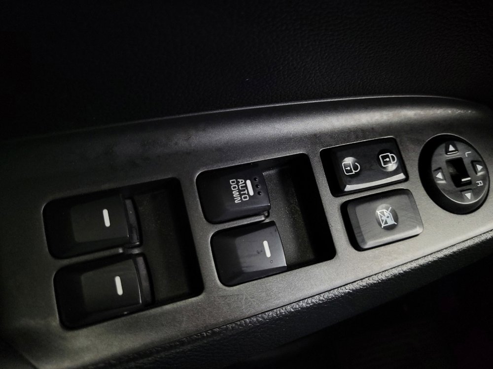 Used 2016 Kia Forte LX image 27