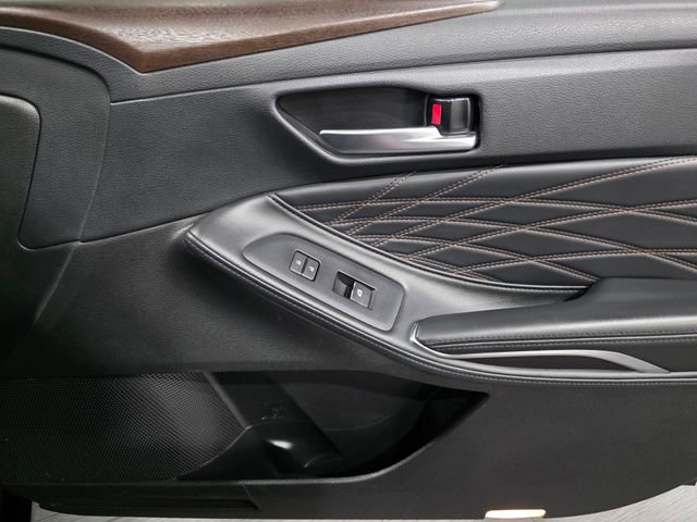 Used 2021 Toyota Avalon Limited w/ Advanced Safety Package image 13