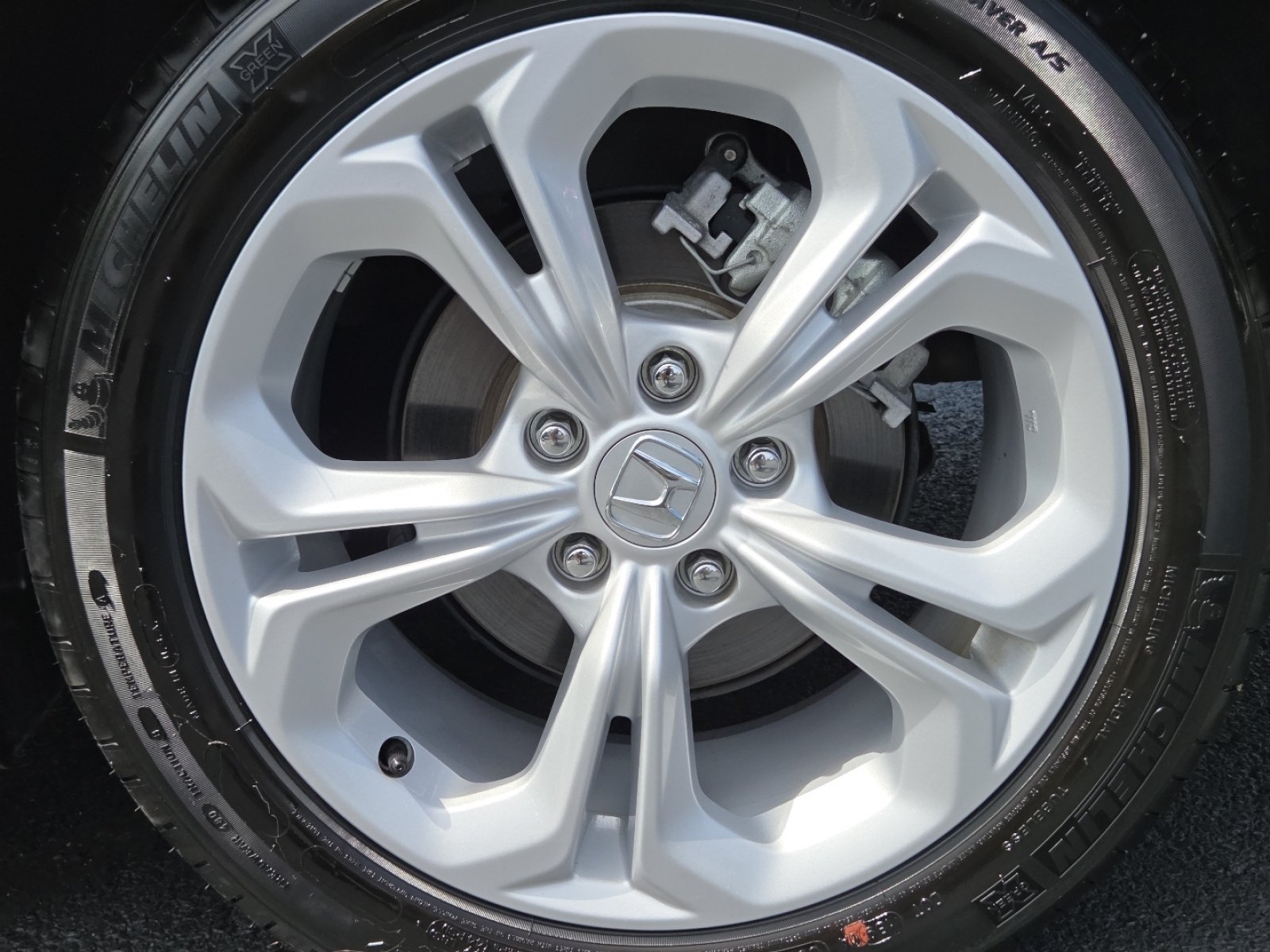 Used 2025 Honda Accord LX image 11