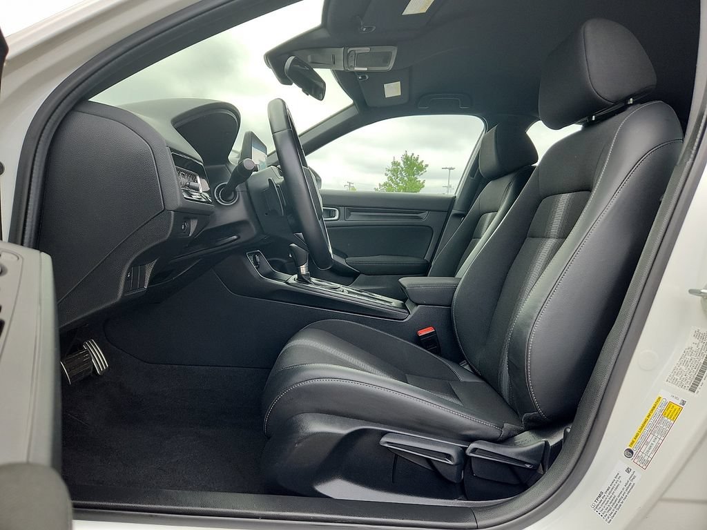 Used 2025 Honda Civic Sport image 8