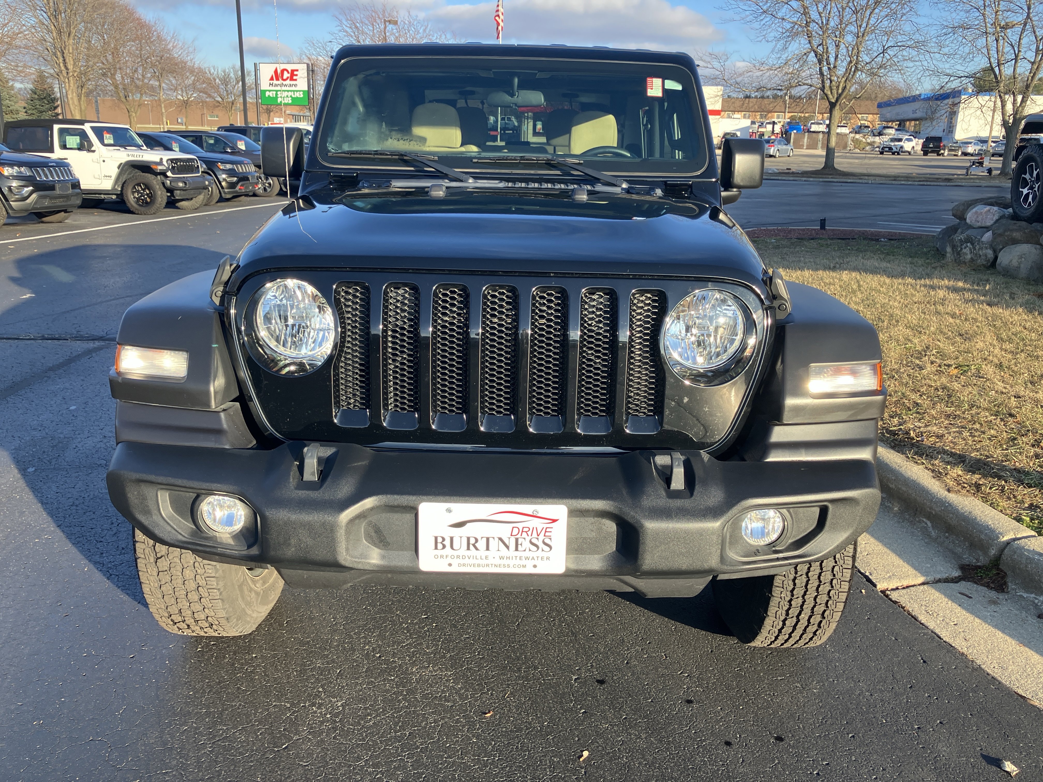 Used 2021 Jeep Wrangler Sport image 15