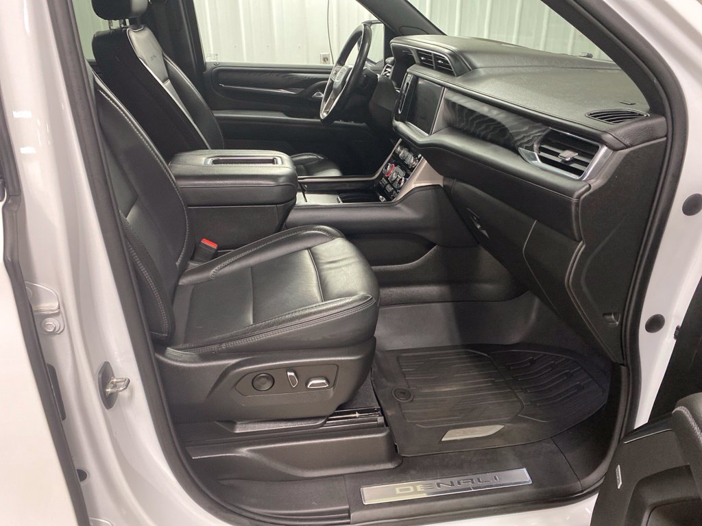 Certified 2022 GMC Yukon XL Denali AWD/4WD image 25