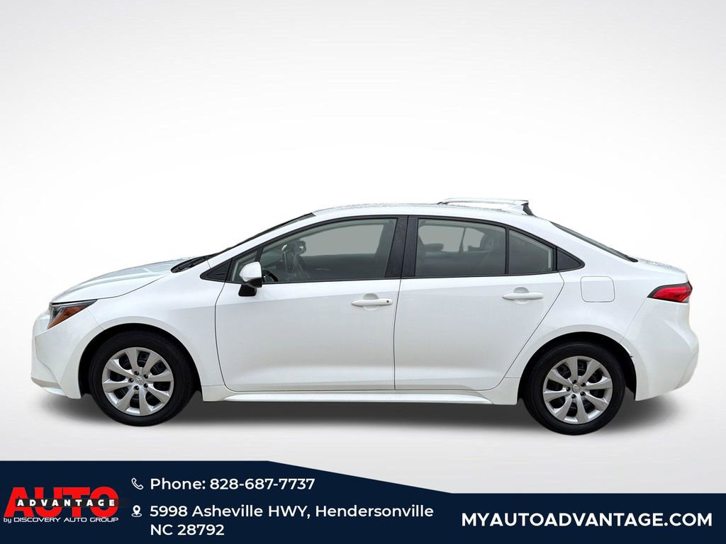 Used 2020 Toyota Corolla LE FWD image 8