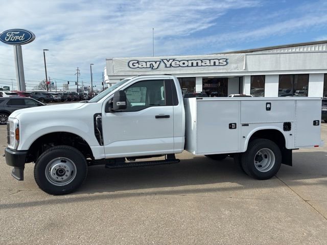 New 2026 Ford F350 XL image 2