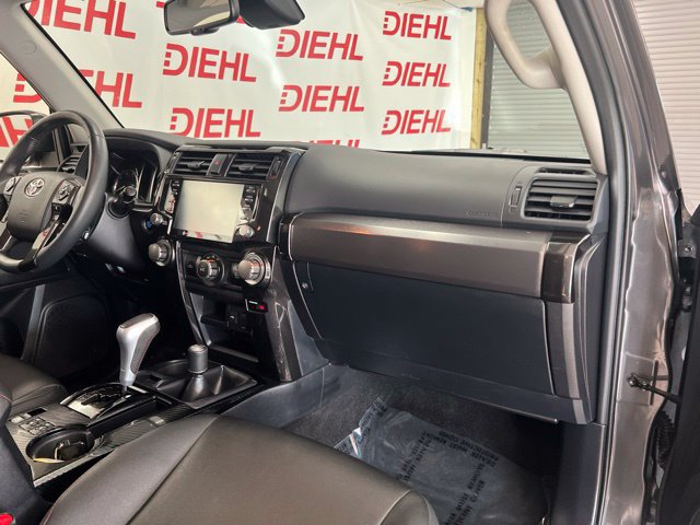 Used 2020 Toyota 4Runner TRD Off-Road Premium w/ Moonroof Package AWD/4WD image 13