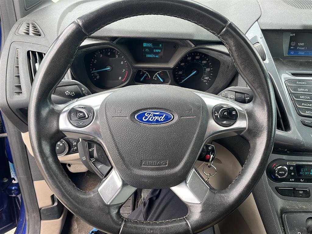 Used 2016 Ford Transit Connect Titanium FWD image 5