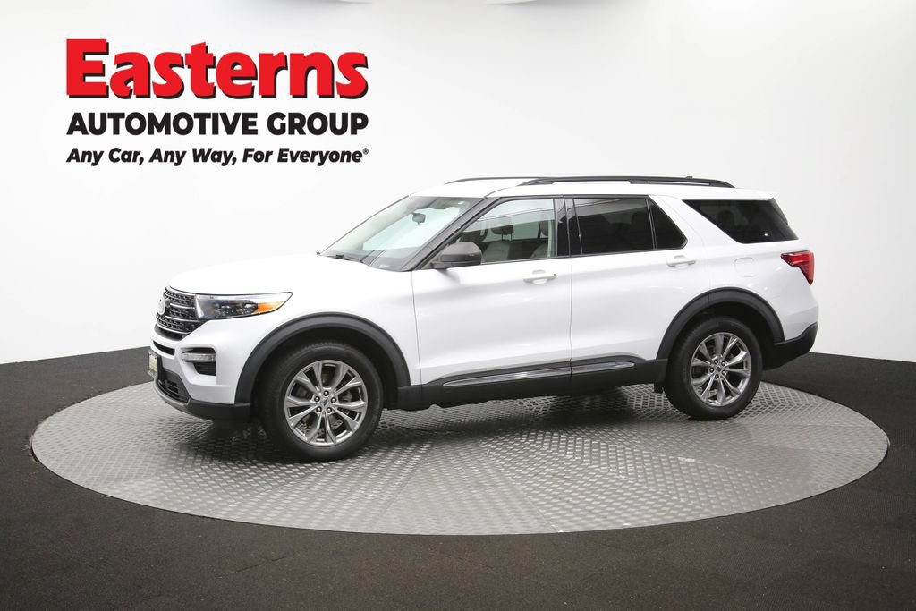 Used 2022 Ford Explorer XLT w/ Equipment Group 202A AWD/4WD image 61
