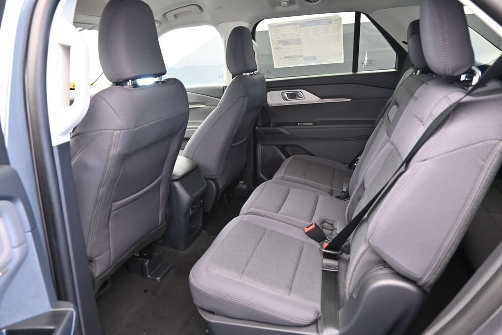 New 2026 Ford Explorer Active AWD/4WD image 15