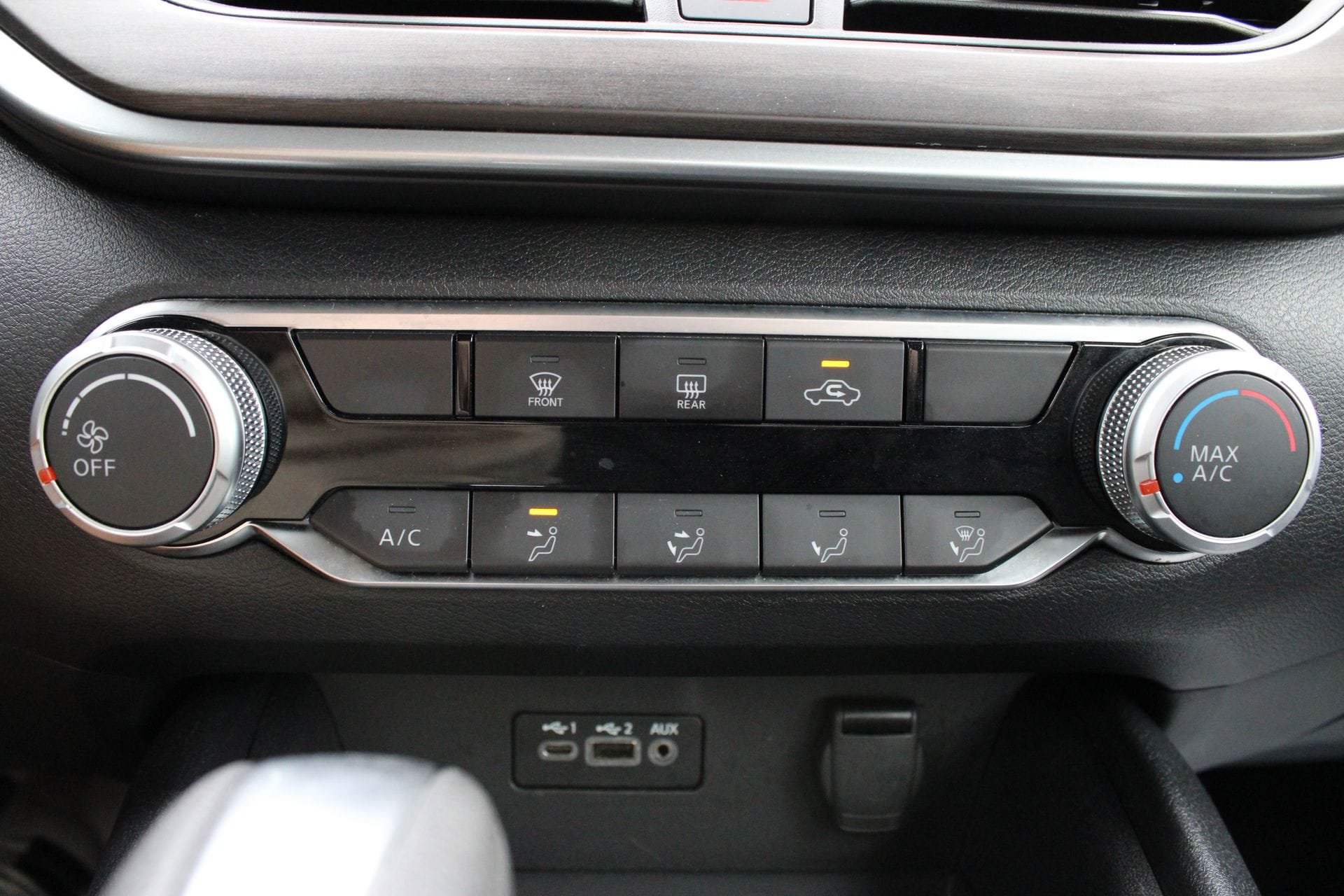 Used 2025 Nissan Altima 2.5 SV FWD image 37