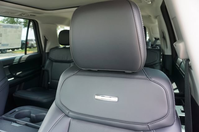 New 2027 Ford Expedition Platinum w/ Driver's Package AWD/4WD image 37