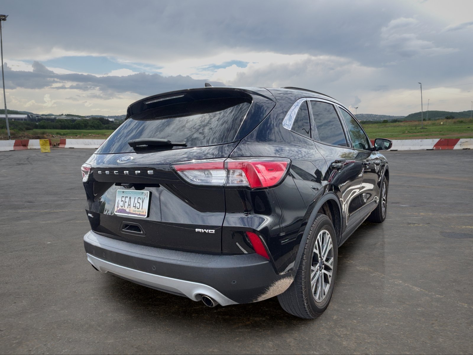 Used 2021 Ford Escape SEL AWD/4WD image 3