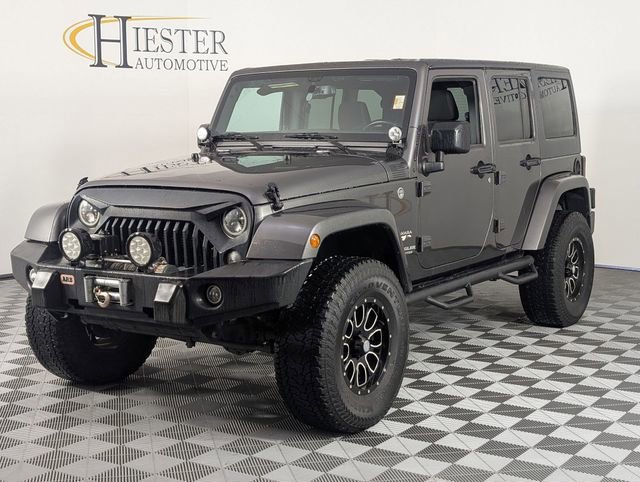 Used 2016 Jeep Wrangler Unlimited Sahara w/ Connectivity Group AWD/4WD image 4