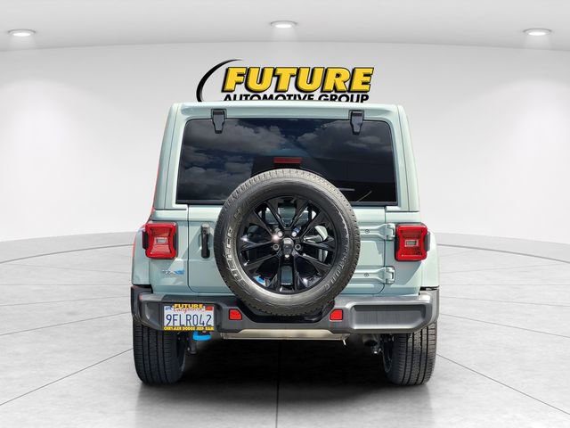 Used 2023 Jeep Wrangler Unlimited Sahara AWD/4WD image 5