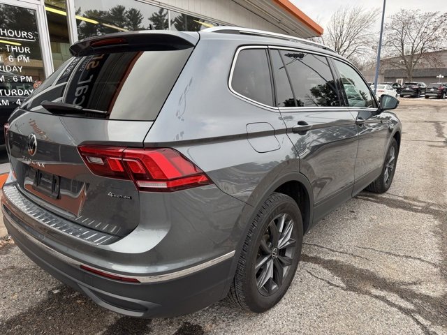 Used 2022 Volkswagen Tiguan SE image 8