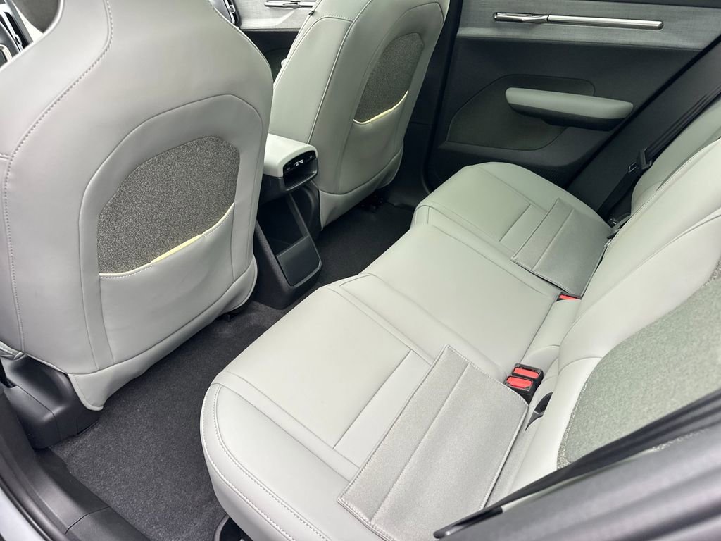 New 2026 Volvo EX30 Ultra w/ Climate Package image 11