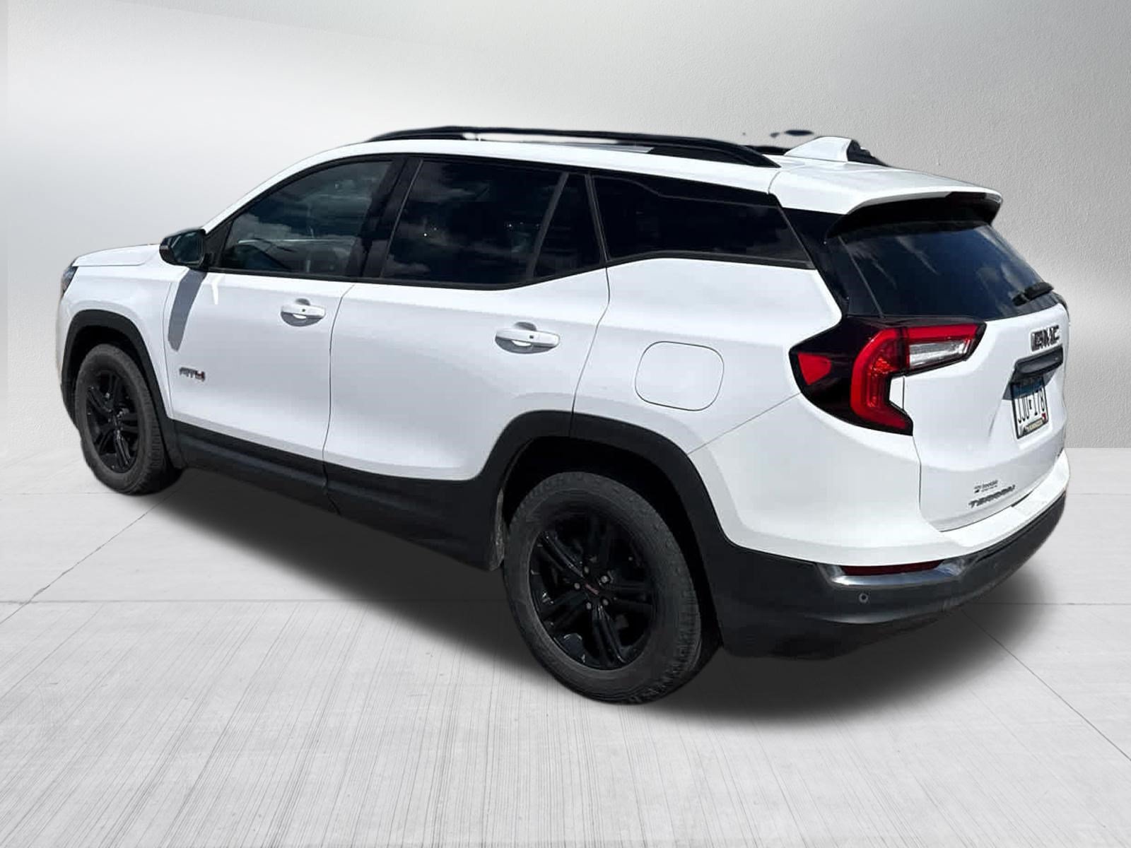 Used 2022 GMC Terrain AT4 w/ Infotainment Package II AWD/4WD image 5