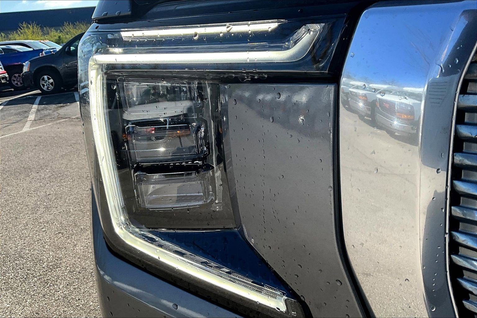 Used 2021 GMC Yukon XL Denali w/ Denali Premium Package AWD/4WD image 33