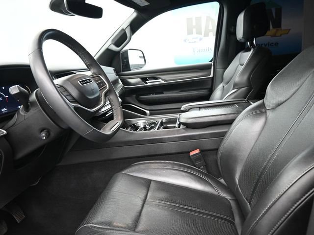 Used 2023 Jeep Wagoneer L Series II image 14