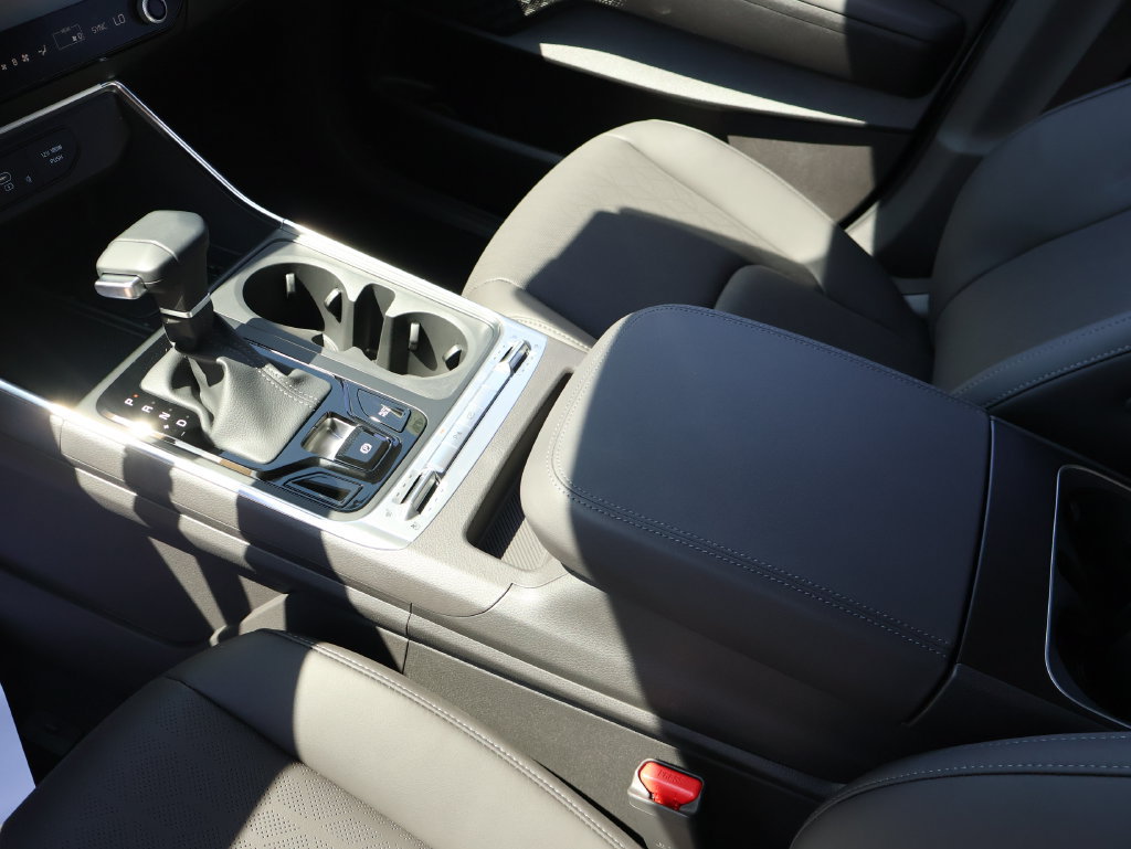 New 2027 Kia Carnival SX w/ Dark Edition Package FWD image 30
