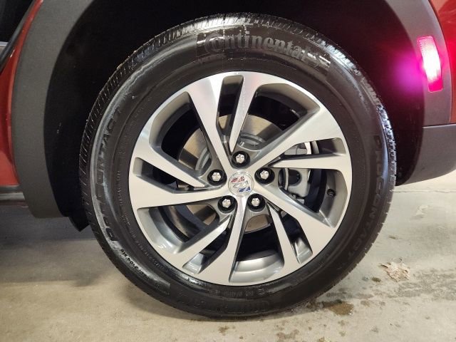 Certified 2023 Buick Envision Essence image 25