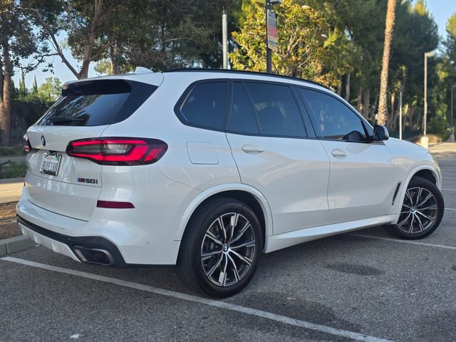 Used 2020 BMW X5 M50i w/ Parking Assistance Package AWD/4WD image 10