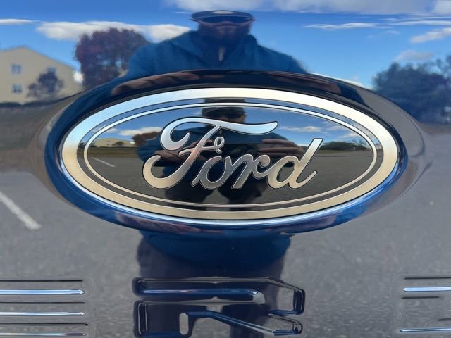 Used 2025 Ford F350 Lariat w/ Black Appearance Package image 41