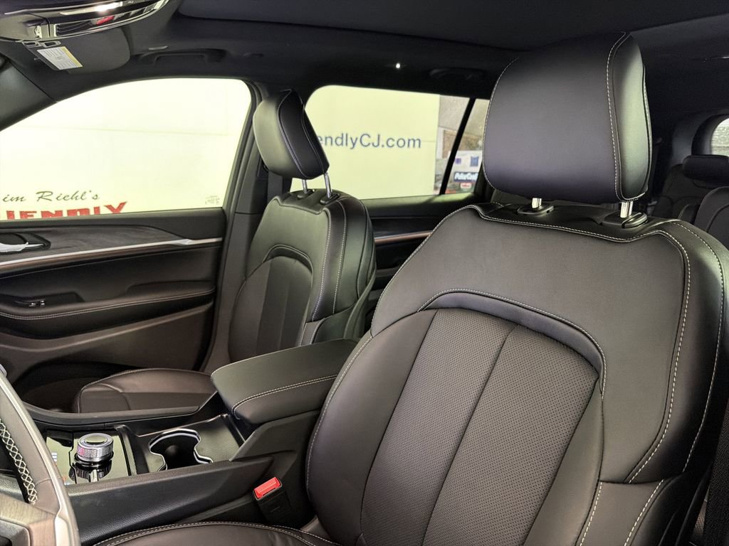 New 2026 Jeep Grand Cherokee L Limited image 10