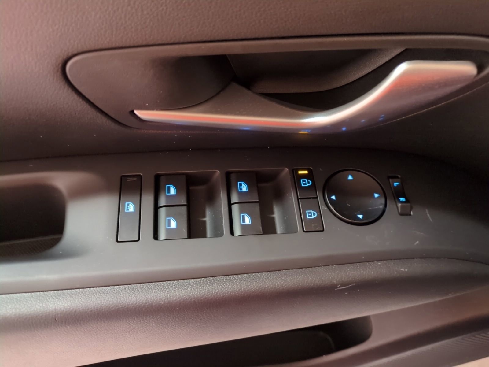 Certified 2026 Hyundai Tucson SE image 18