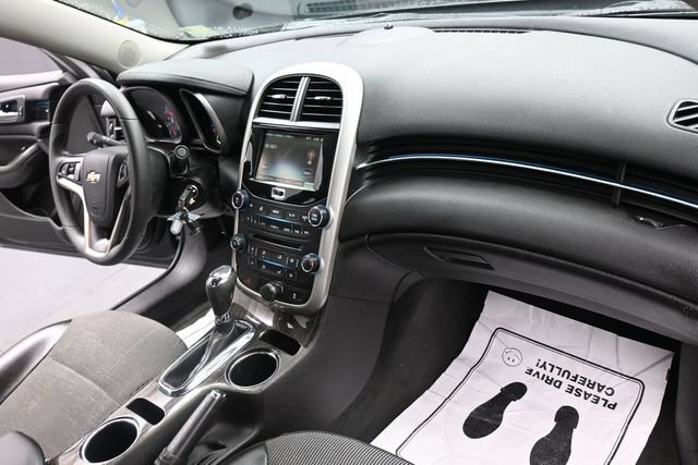 Used 2015 Chevrolet Malibu LT FWD image 24